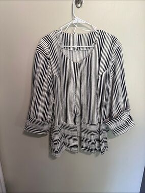 NY Collection Black & White Striped Button-Down Top